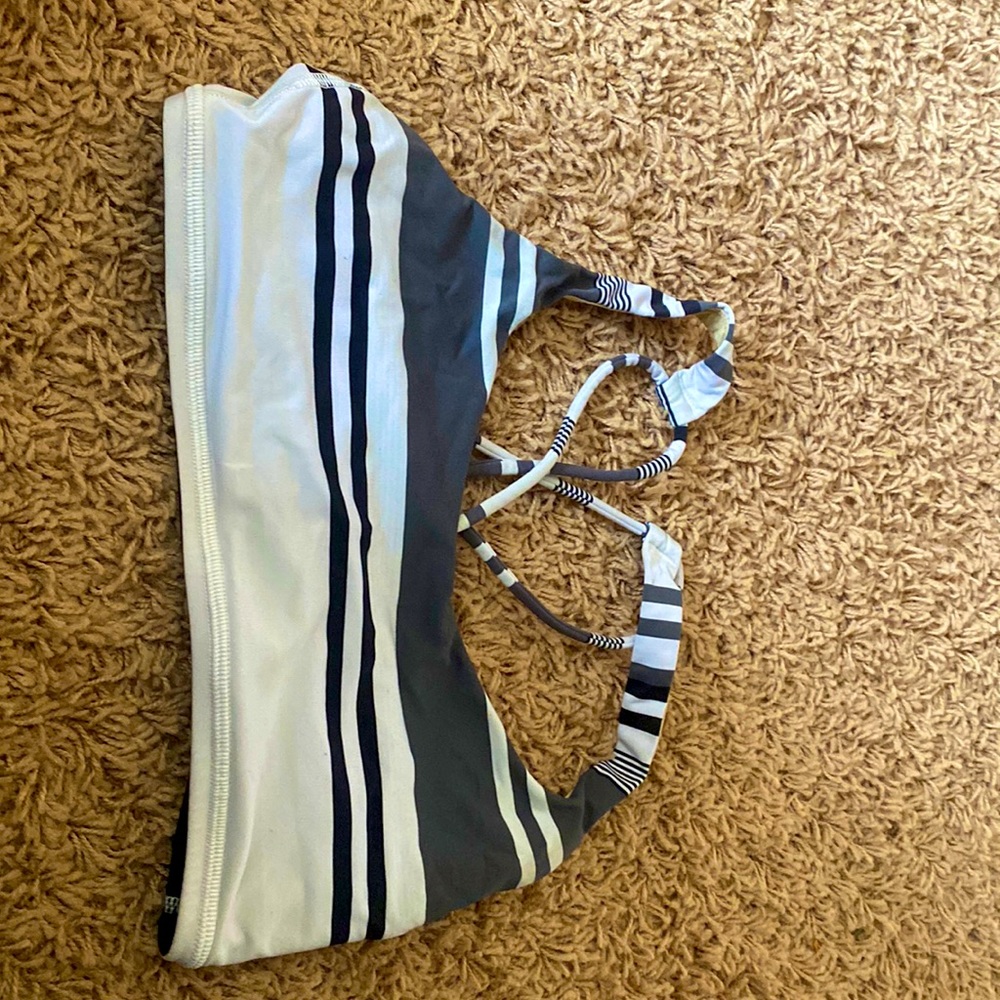 size 4 lululemon bra